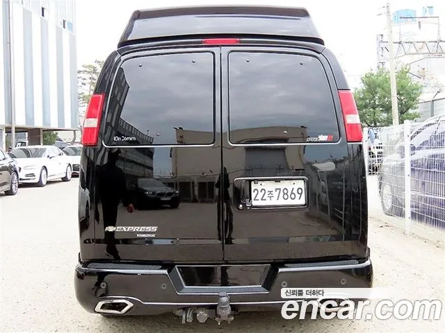 Chevrolet Express Van 2015 — фото 4