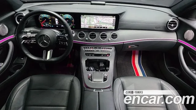 Mercedes-Benz E-Class 2022 — фото 10