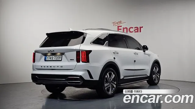 Kia Sorento 2022 — фото 1
