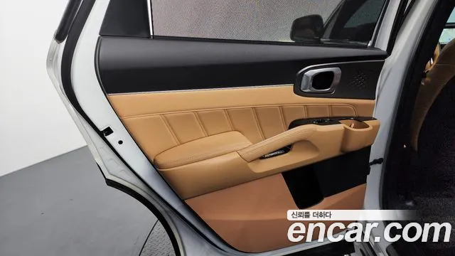 Kia Sorento 2022 — фото 14