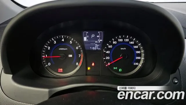 Hyundai Accent 2016 — фото 10