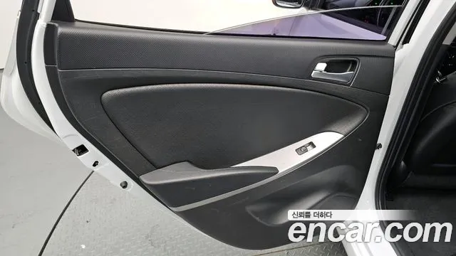 Hyundai Accent 2016 — фото 14