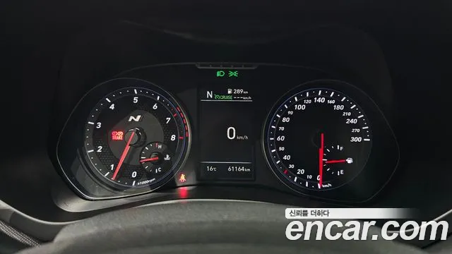 Hyundai Veloster 2019 — фото 11
