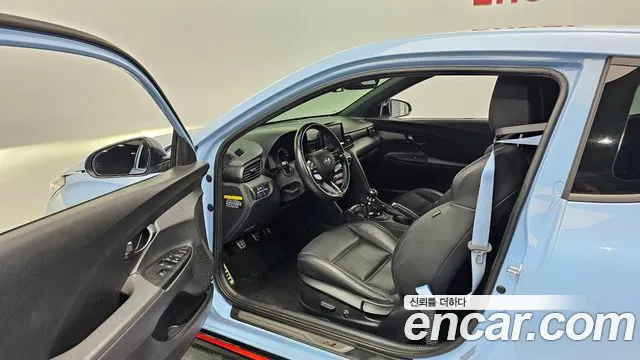 Hyundai Veloster 2019 — фото 13