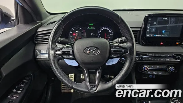 Hyundai Veloster 2019 — фото 19