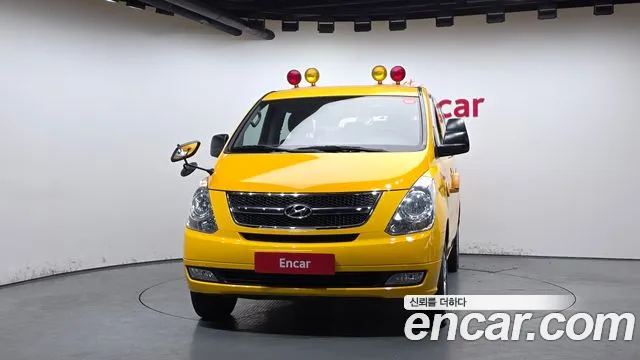 Hyundai Starex 2015 — фото 3