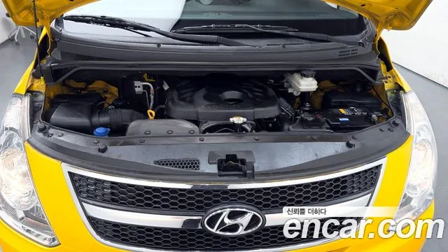 Hyundai Starex 2015 — фото 6