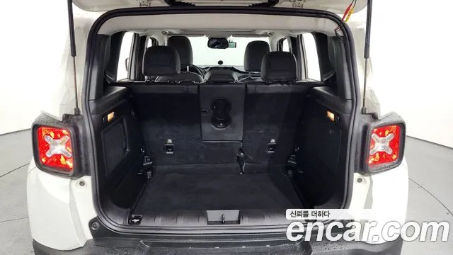 Jeep Renegade 2015 — фото 20