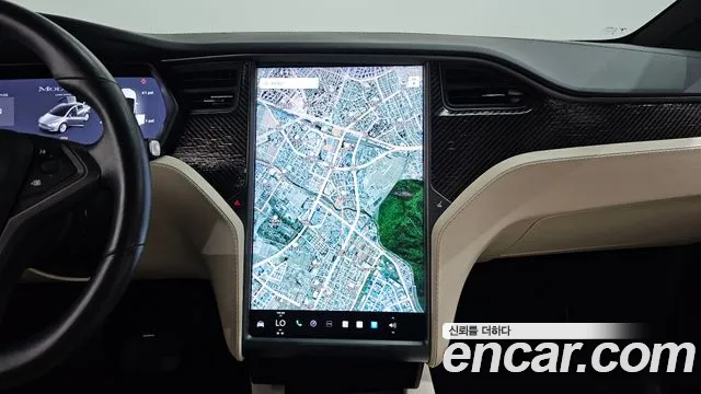 Tesla Model X 2020 — фото 18