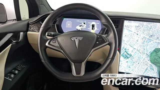 Tesla Model X 2020 — фото 19