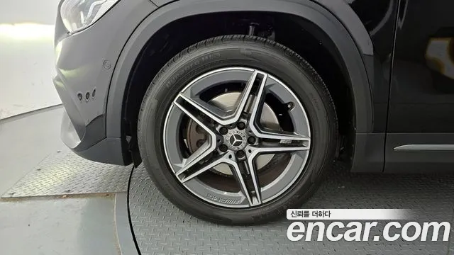 Mercedes-Benz GLA-Class 2021 — фото 5