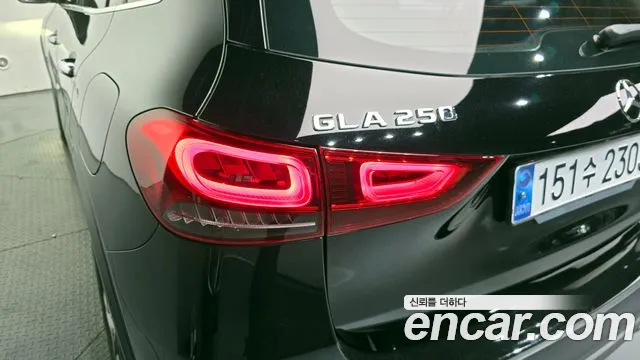 Mercedes-Benz GLA-Class 2021 — фото 9