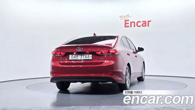 Hyundai AVANTE 2017 — фото 4