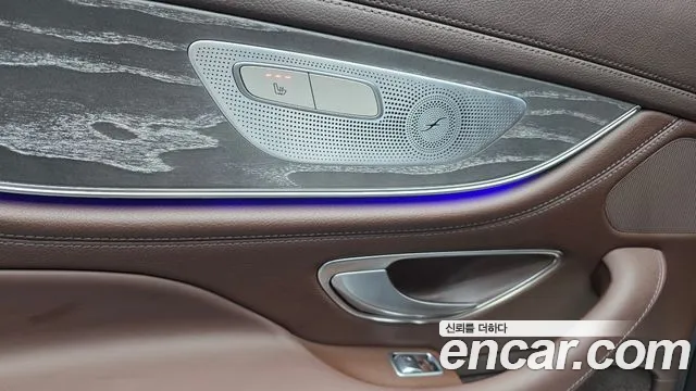 Mercedes-Benz CLS-Class 2020 — фото 18