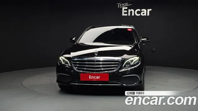 Mercedes-Benz E-Class 2020 — фото 3