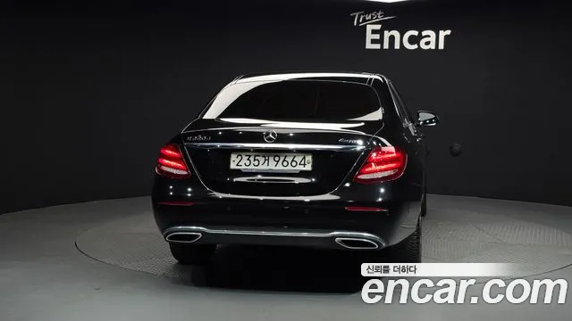 Mercedes-Benz E-Class 2020 — фото 4