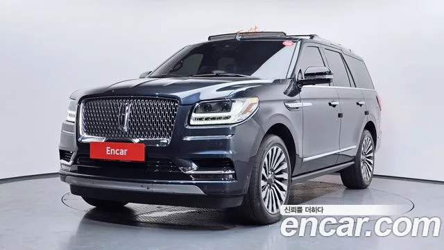 Lincoln Navigator 2021 — фото 1