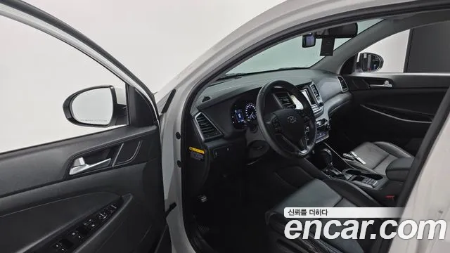 Hyundai Tucson 2017 — фото 13
