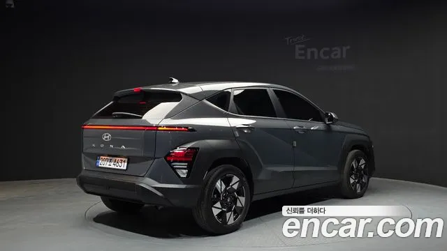 Hyundai Kona 2023 — фото 2