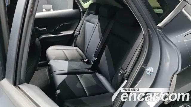 Hyundai Kona 2023 — фото 18