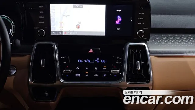 Kia Sorento 2023 — фото 15