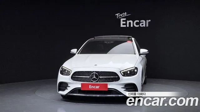 Mercedes-Benz E-Class 2022 — фото 3