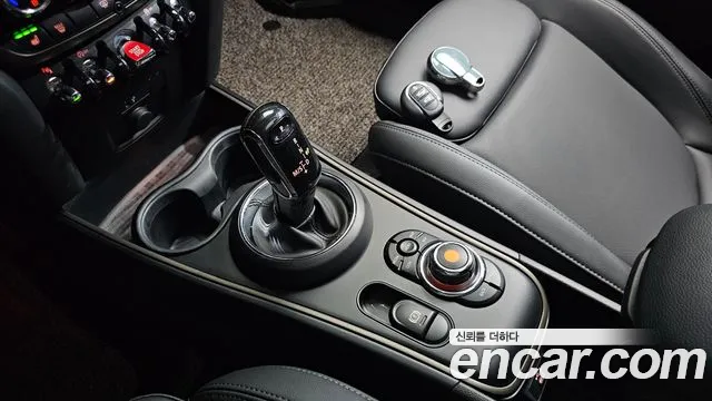 Mini Countryman 2021 — фото 11