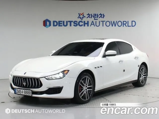 Maserati Ghibli 2017 — фото 1