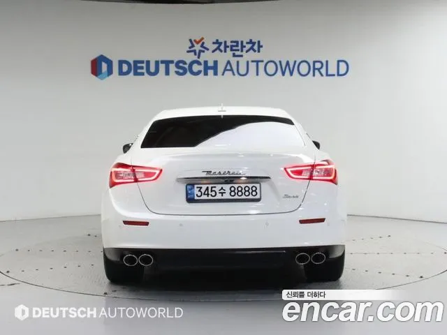 Maserati Ghibli 2017 — фото 4