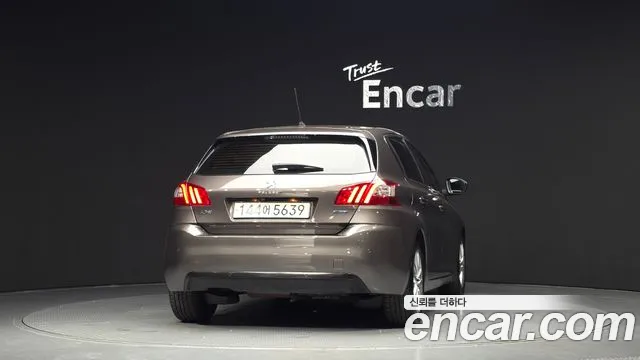 Peugeot 308 2015 — фото 4