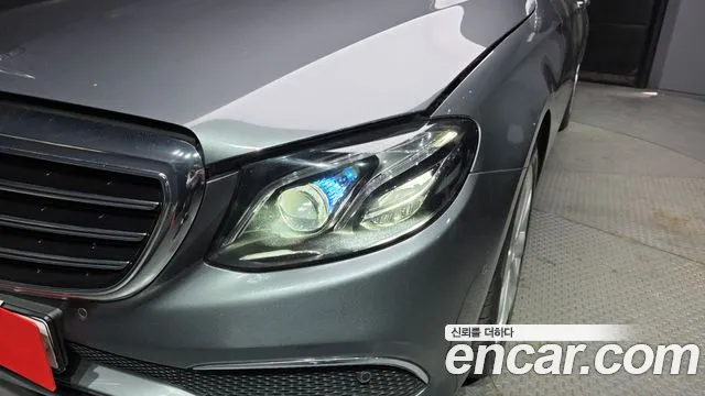 Mercedes-Benz E-Class 2018 — фото 8