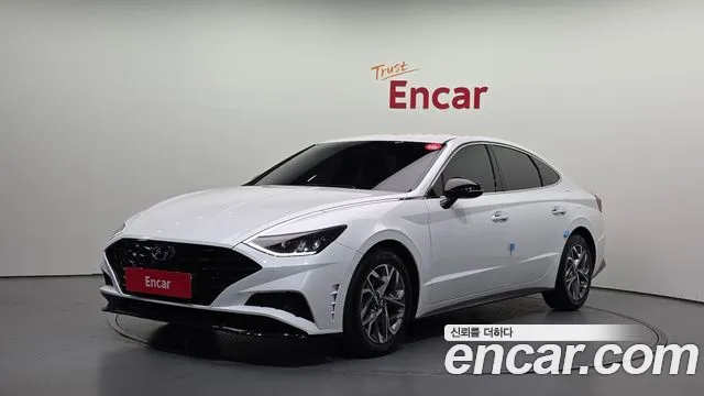 Hyundai Sonata 2022 — фото 1