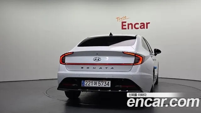 Hyundai Sonata 2022 — фото 4