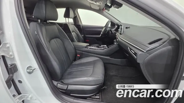 Hyundai Sonata 2022 — фото 13