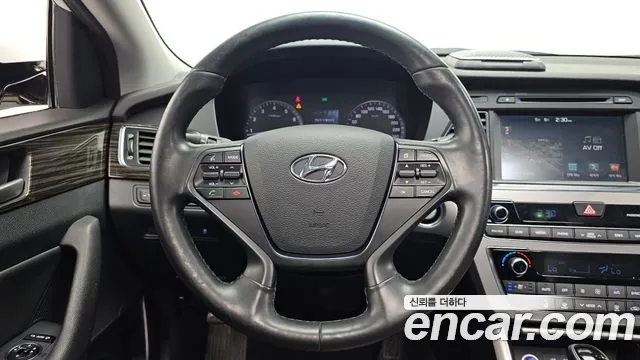 Hyundai Sonata 2015 — фото 19
