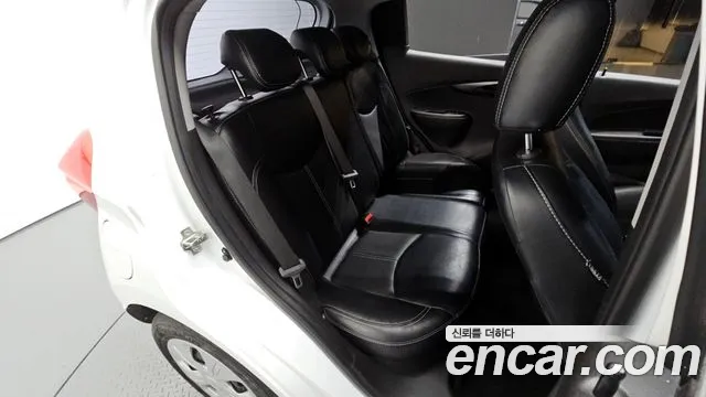 ChevroletGMDaewoo Spark 2017 — фото 11