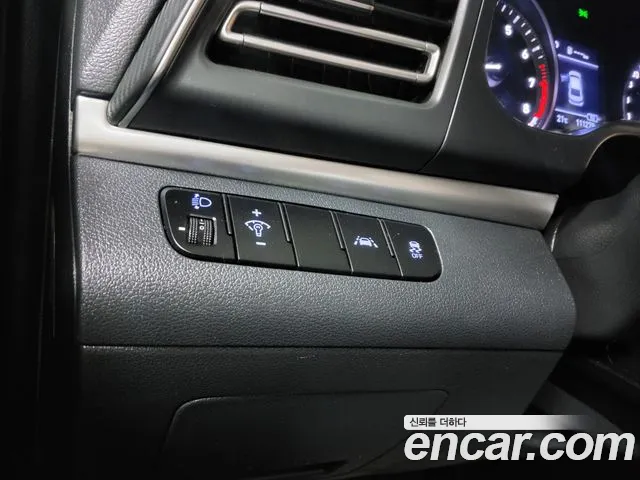 Hyundai AVANTE 2020 — фото 13