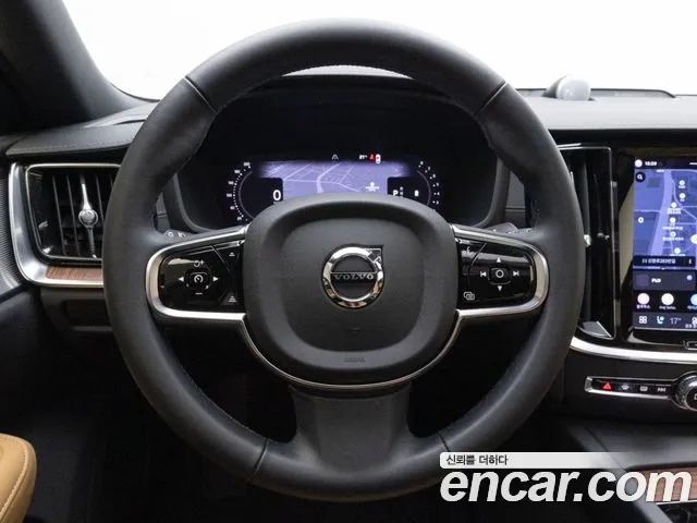 Volvo S60 2024 — фото 11
