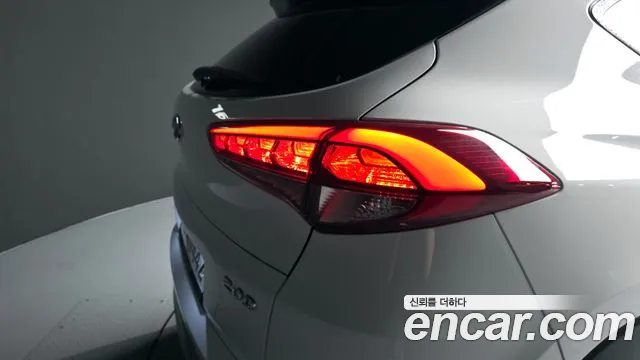 Hyundai Tucson 2018 — фото 9
