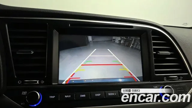 Hyundai AVANTE 2016 — фото 15