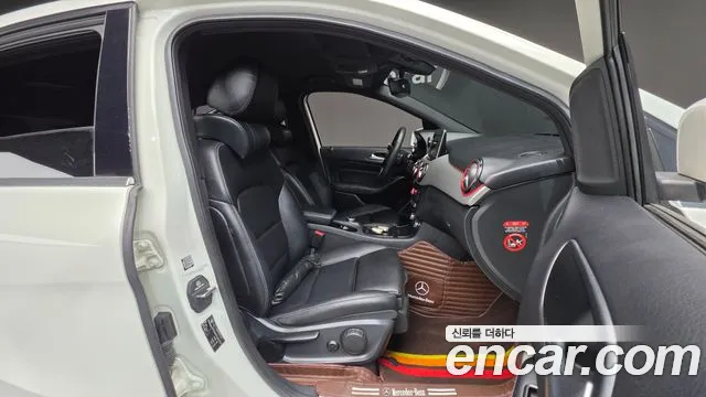 Mercedes-Benz B-Class 2018 — фото 10