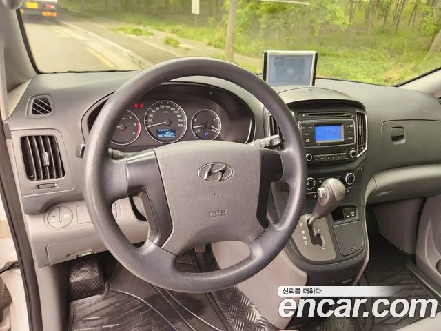 Hyundai Starex 2018 — фото 5