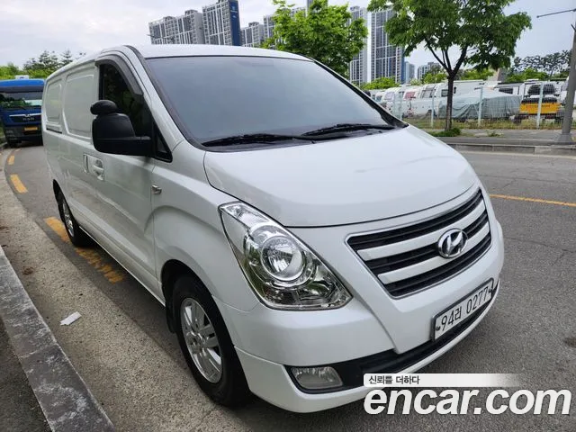 Hyundai Starex 2018 — фото 13