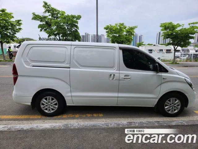 Hyundai Starex 2018 — фото 17