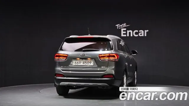 Kia Sorento 2015 — фото 4