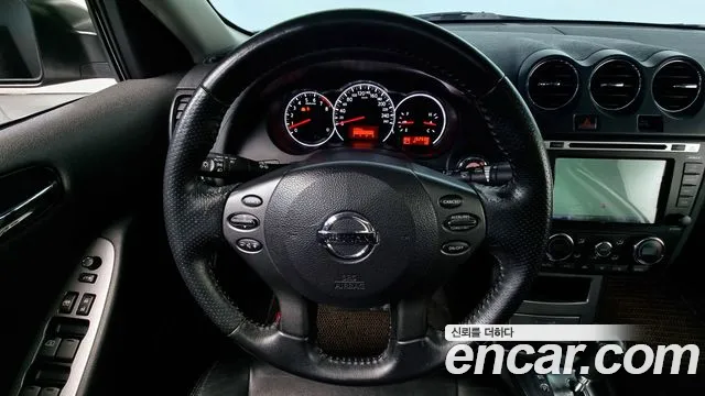 Nissan Altima 2010 — фото 13