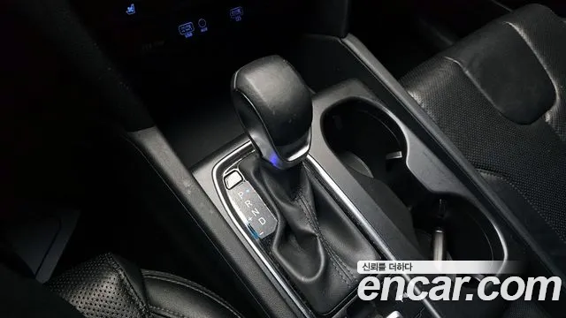 Hyundai Santafe 2019 — фото 12
