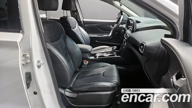 Hyundai Santafe 2019 — фото 17