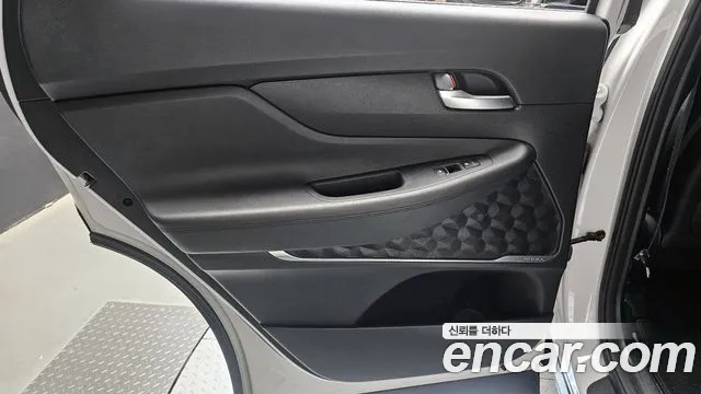 Hyundai Santafe 2019 — фото 15