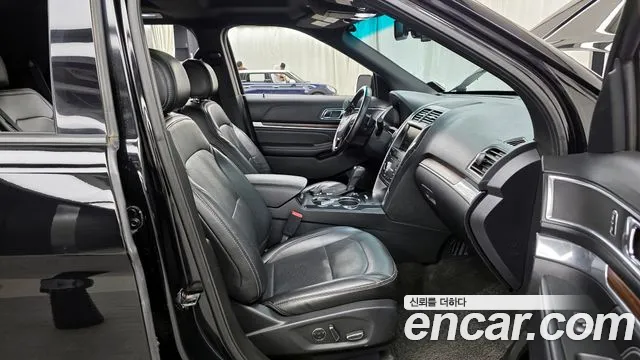 Ford Explorer 2016 — фото 11